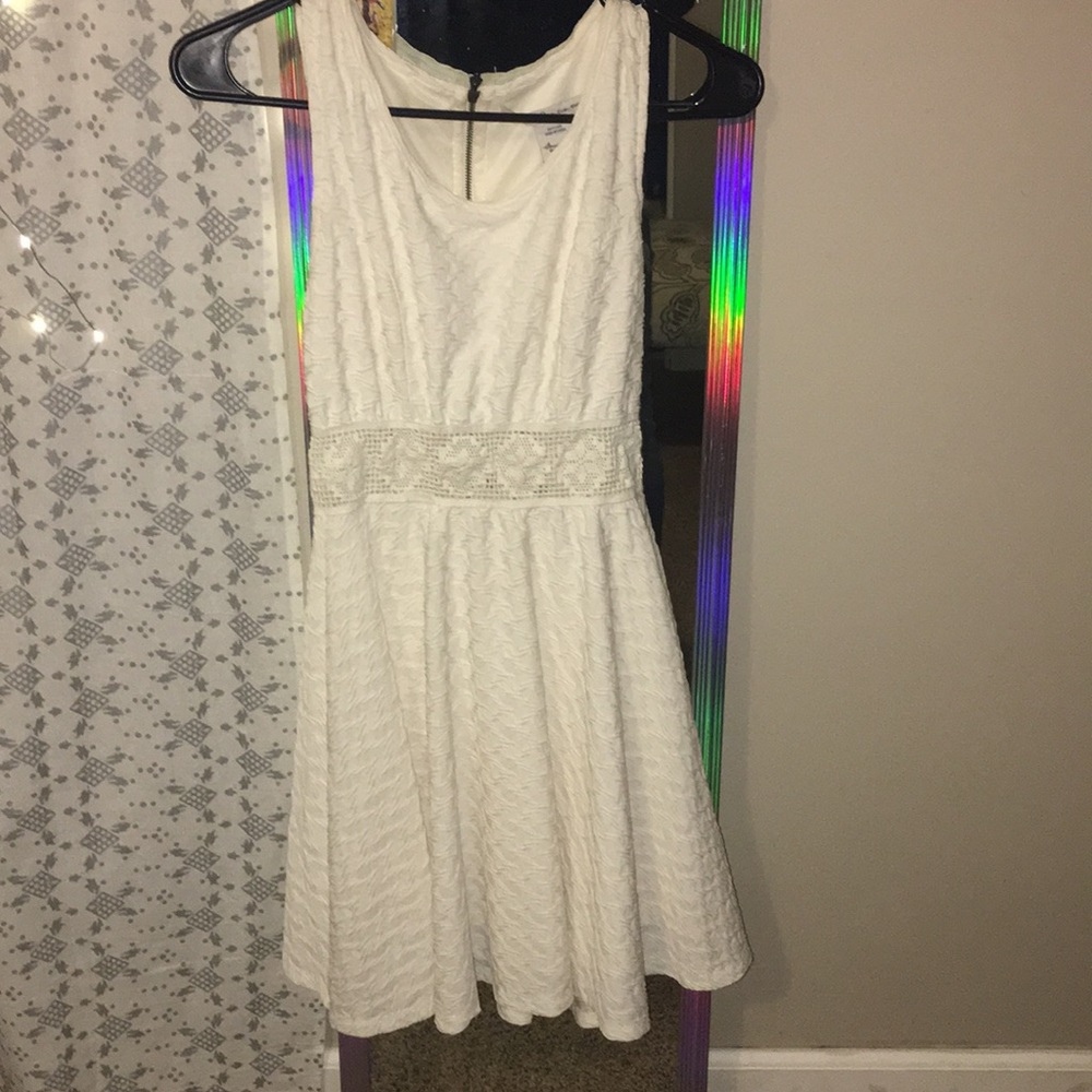 Gorgeous creamy white dress